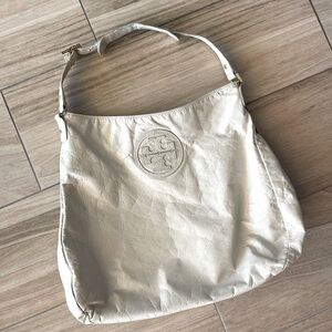 Tory Burch Clayton Classic Hobo Bag Women’s Crackled White Leather 🤍